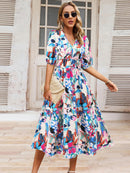Robe à manches courtes et surplis imprimé froncé