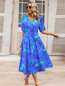 Robe à manches courtes et surplis imprimé froncé