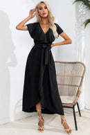 Robe midi nouée à volants et col en V