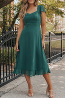 Robe à manches courtes et ourlet à volants