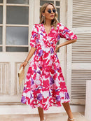 Robe à manches courtes et surplis imprimé froncé
