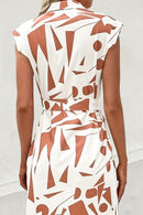Vestido estampado con cintura anudada y mangas japonesas