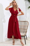 Robe midi nouée à volants et col en V