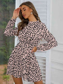 Robe imprimée à manches longues et col volanté