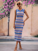 Robe mi-longue rayée à col rond et sans manches