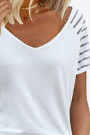 T-shirt à manches raglan et col en V