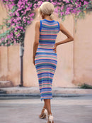 Robe mi-longue rayée à col rond et sans manches