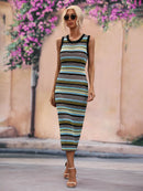 Robe mi-longue rayée à col rond et sans manches