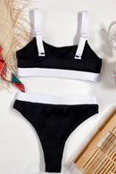 Ensemble de bikini à encolure dégagée et blocs de couleurs
