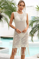 Robe cache-couverture ajourée sans manches à franges
