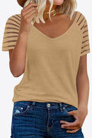 T-shirt à manches raglan et col en V