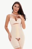 Body galbant pleine taille en dentelle à crochets et œillets