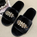 Pantuflas peludas para mujer con detalle de flores de cristal