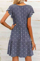 Mini-robe à pois et col en V à manches flottantes