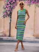 Robe mi-longue rayée à col rond et sans manches