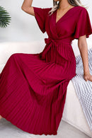 Robe ceinturée plissée à manches flottantes
