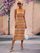 Robe mi-longue rayée à col rond et sans manches