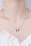 Collar con colgante de mariposa de moissanita
