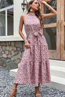 Robe étagée florale à taille nouée
