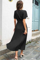 Robe mi-longue à surplis et ceinture à manches flottantes