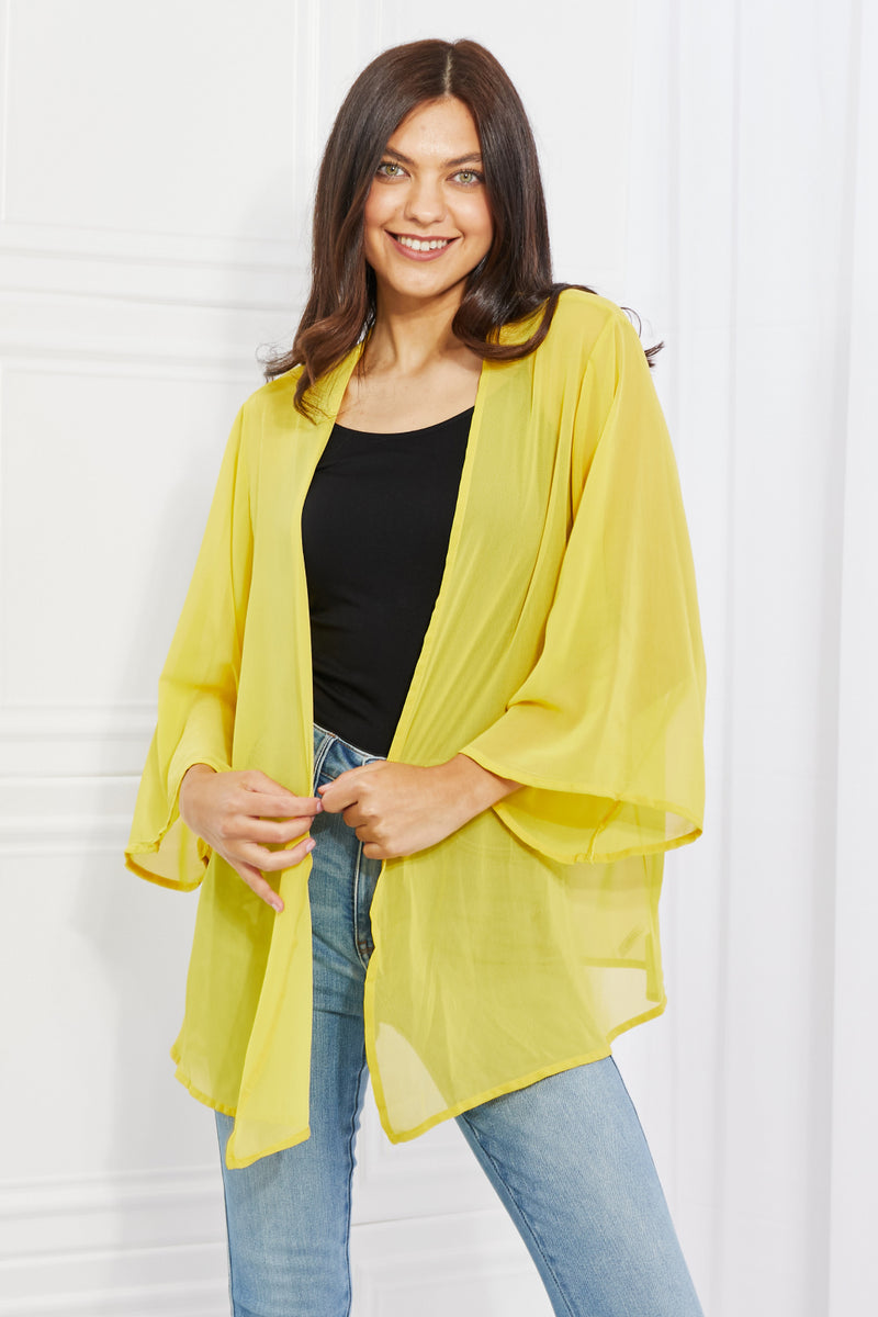 Melody Just Breathe Kimono en mousseline de soie pleine taille en jaune