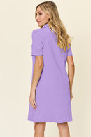 Robe à manches courtes et col à texture pleine taille Double Take
