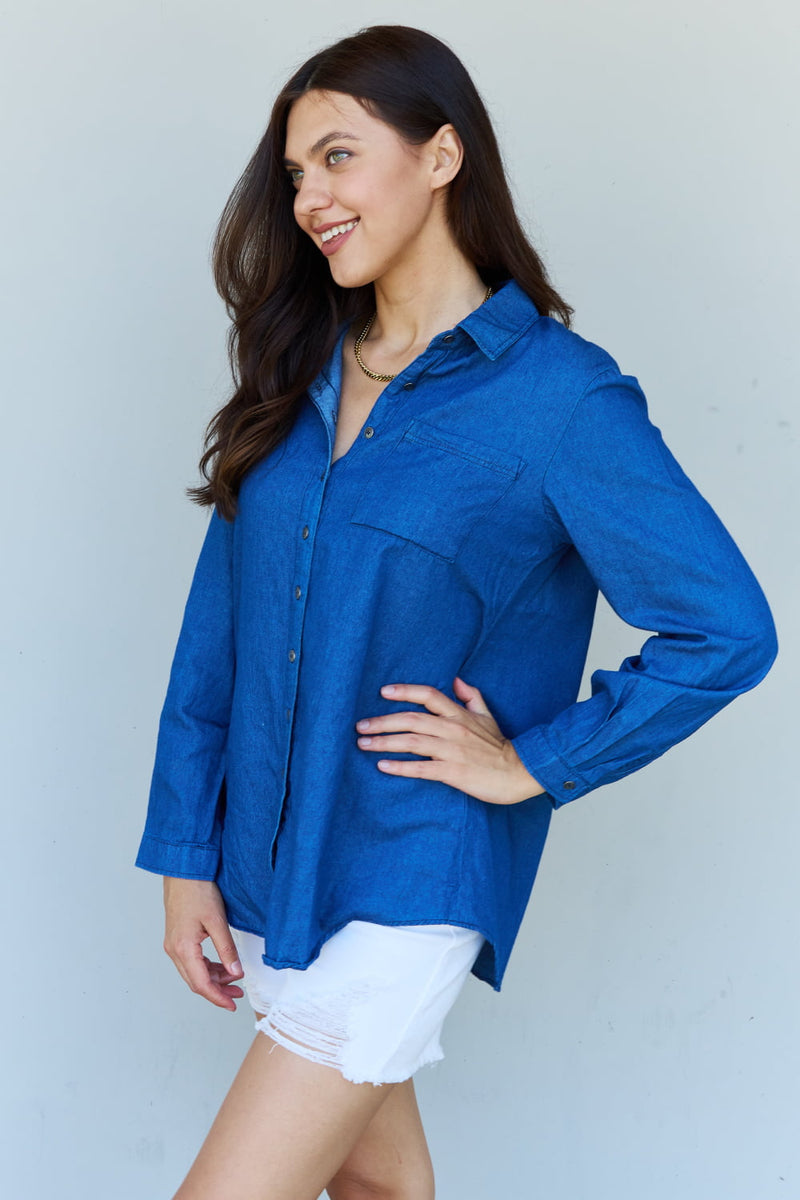 Haut de chemise boutonné en denim pour bébé Doublju Blue Jean en bleu foncé