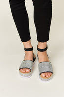 Sandales compensées à brides et boucle en strass Forever Link