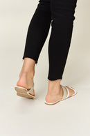 WILD DIVA - Sandales plates à lanières et strass