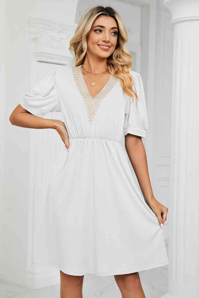 Contrast V-Neck Puff Sleeve Pocket Dress