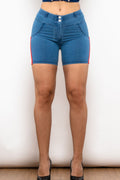 Pantalones cortos de mezclilla con botones y rayas laterales de tamaño completo