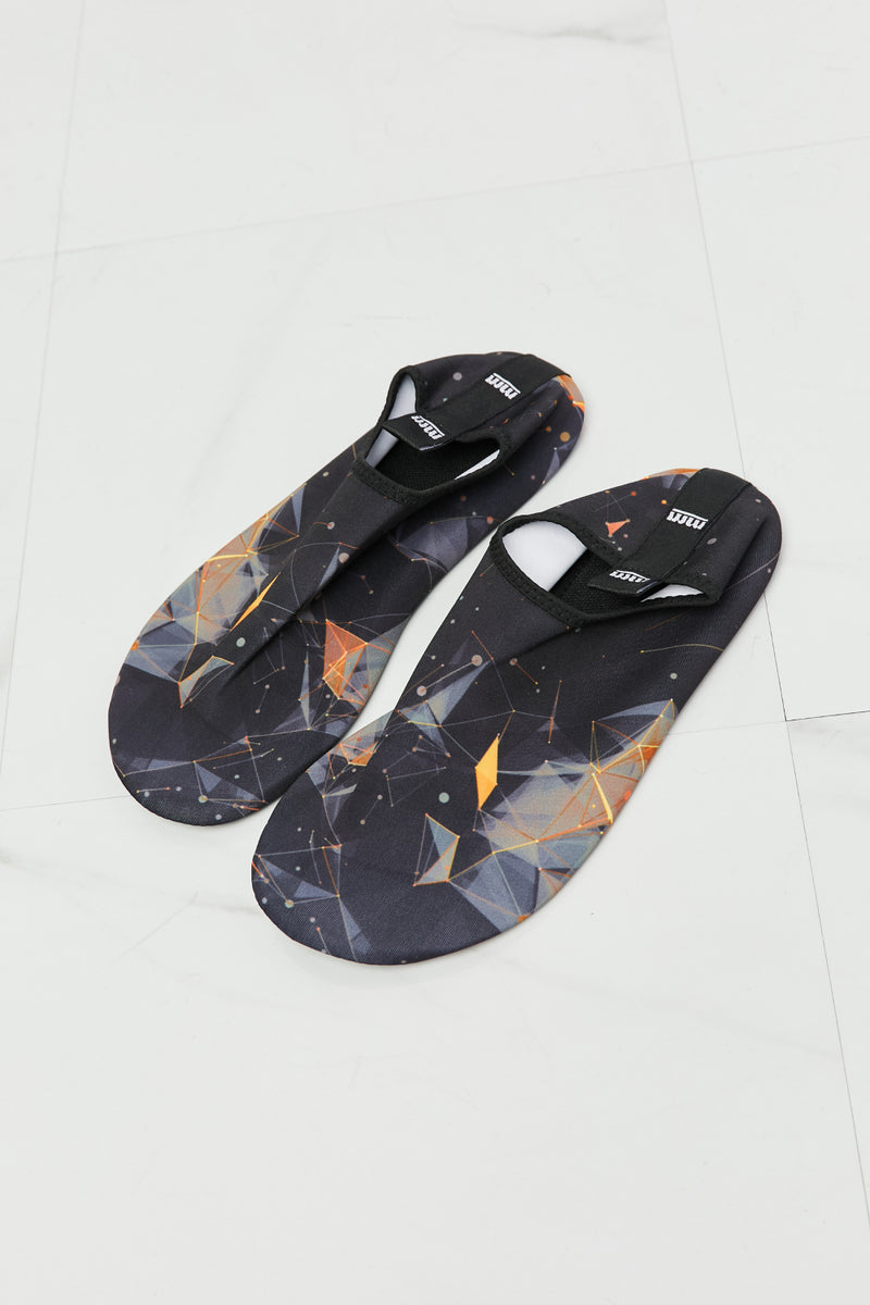 Zapatos para el agua MMshoes On The Shore en negro/naranja