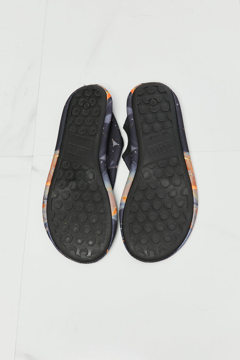 Zapatos para el agua MMshoes On The Shore en negro/naranja