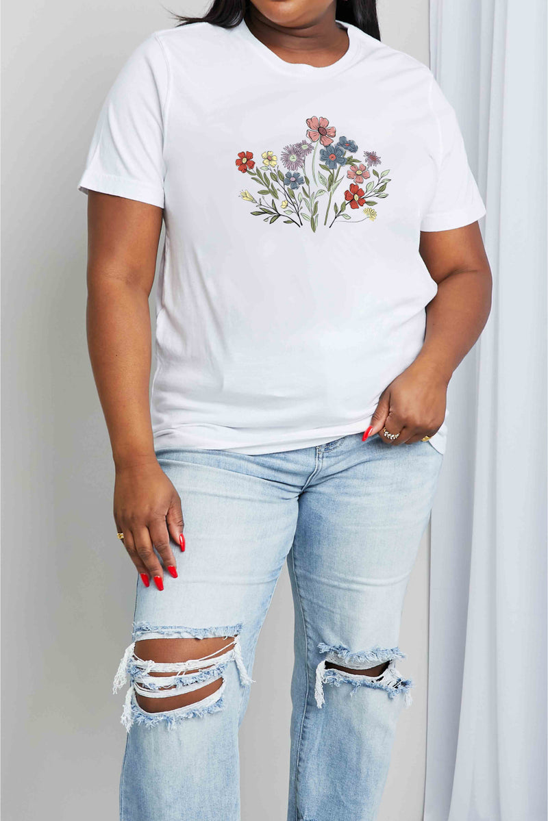 Simply Love Camiseta de algodón con estampado floral de tamaño completo de Simply Love