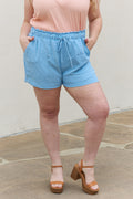 Culture Code Pantalones cortos con bolsa de papel de talle alto y tamaño completo en Blue Bell