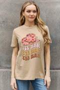 Camiseta de algodón con gráfico YEE HAH YEE HAH YEE HAH de tamaño completo de Simply Love