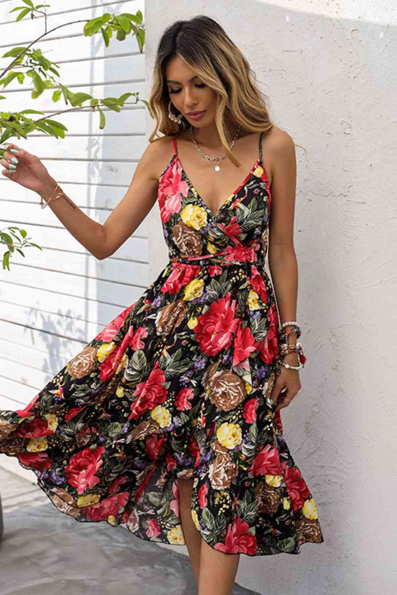 Vestido floral con tirantes finos y lazo cruzado