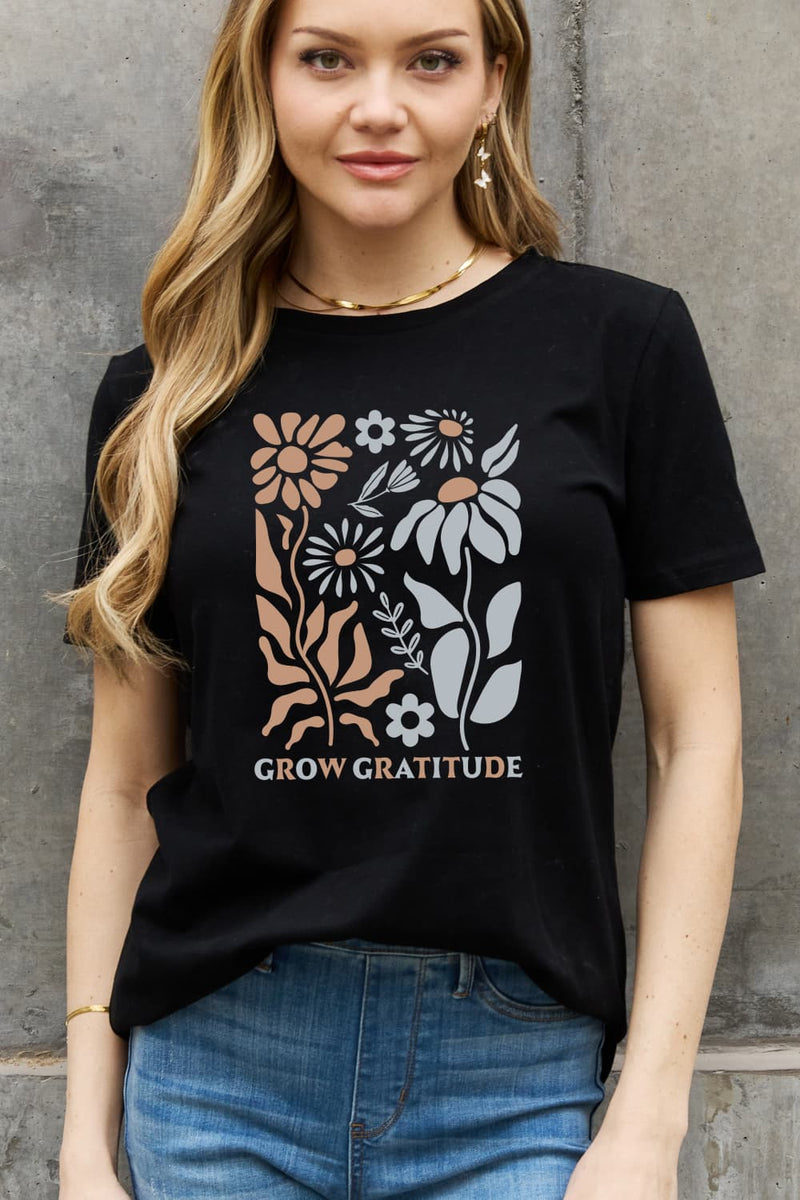 Simply Love T-shirt en coton graphique GROW GRATITUDE pleine taille