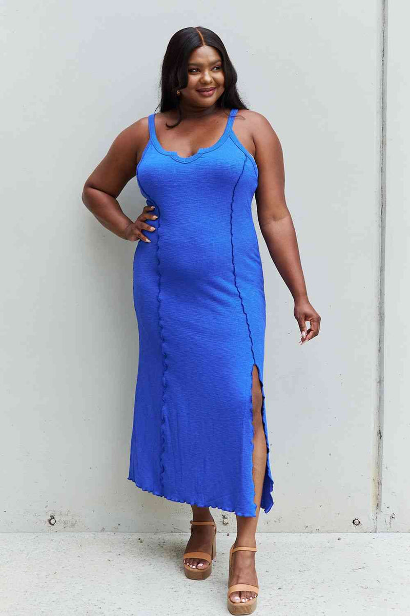Culture Code Vestido largo con escote de muesca y abertura Look At Me de tamaño completo en azul cobalto