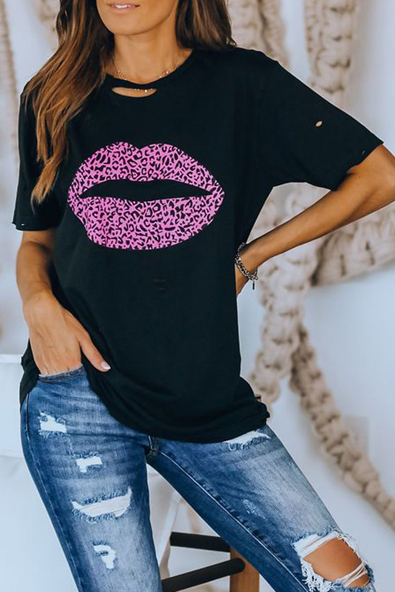 Camiseta desgastada con labios de leopardo
