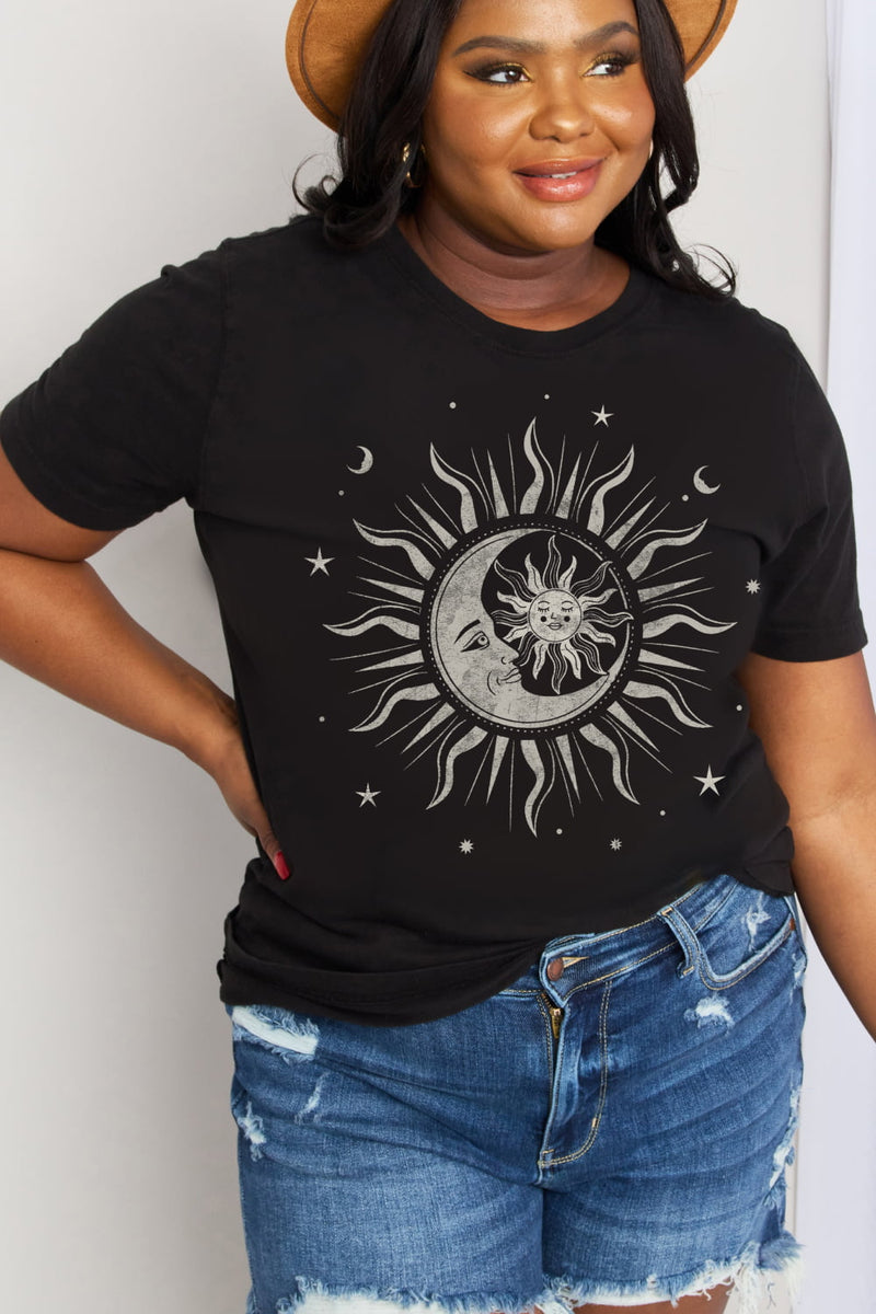 Camiseta de algodón con estampado de sol, luna y estrella de tamaño completo de Simply Love