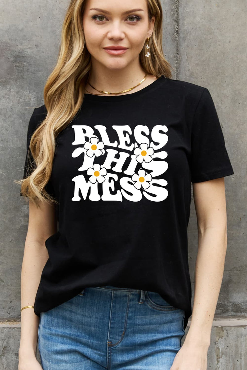 Camiseta de algodón con gráfico BLESS THIS MESS de tamaño completo de Simply Love